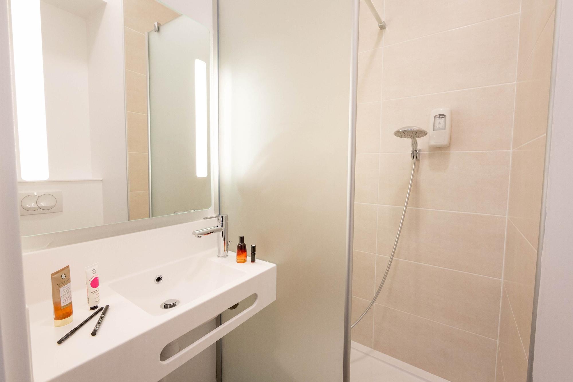 B&B Hotel Sainte-Maxime Golfe De Saint Tropez Exterior photo
